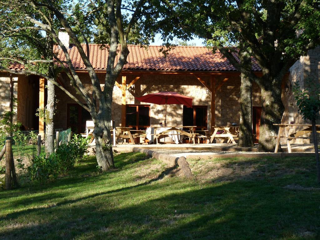 Auberge Les Tables Du Ban Saint-Pierre-la-Palud Экстерьер фото